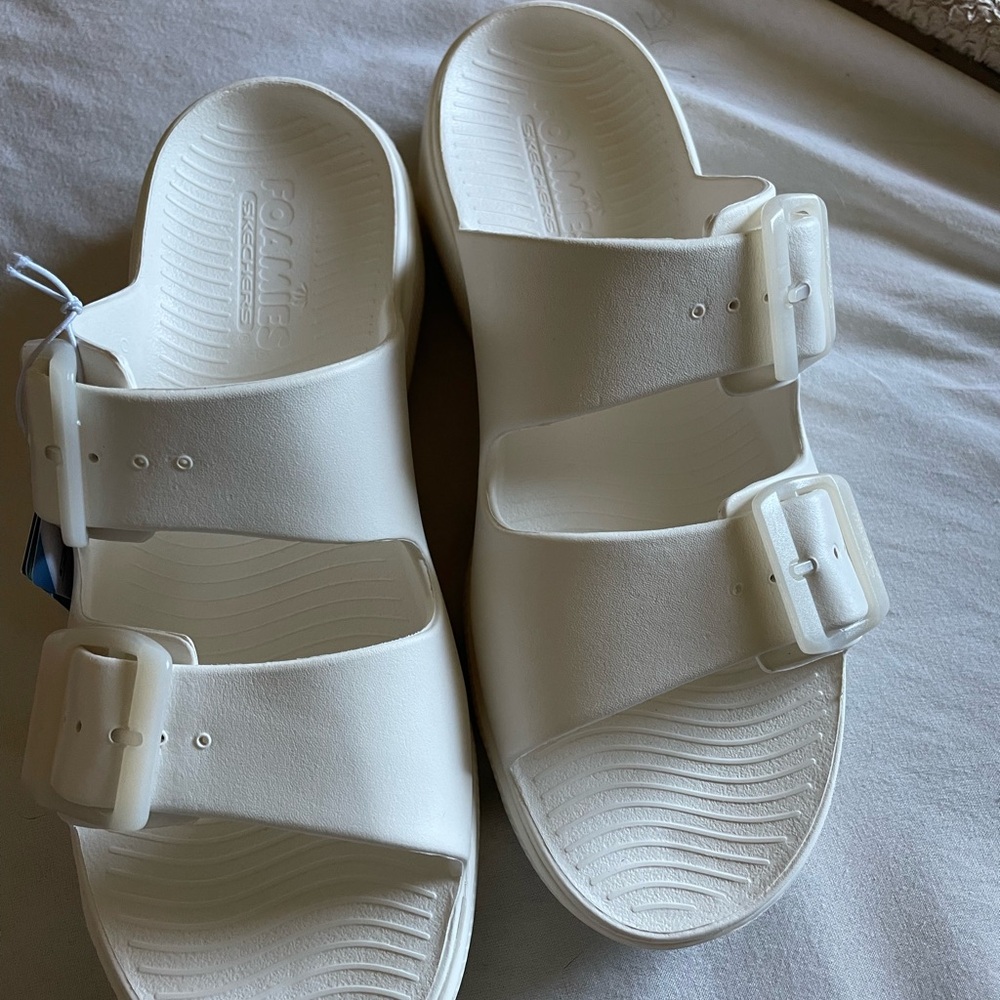 Skechers White Sandals with Adjustable Straps and Foamies